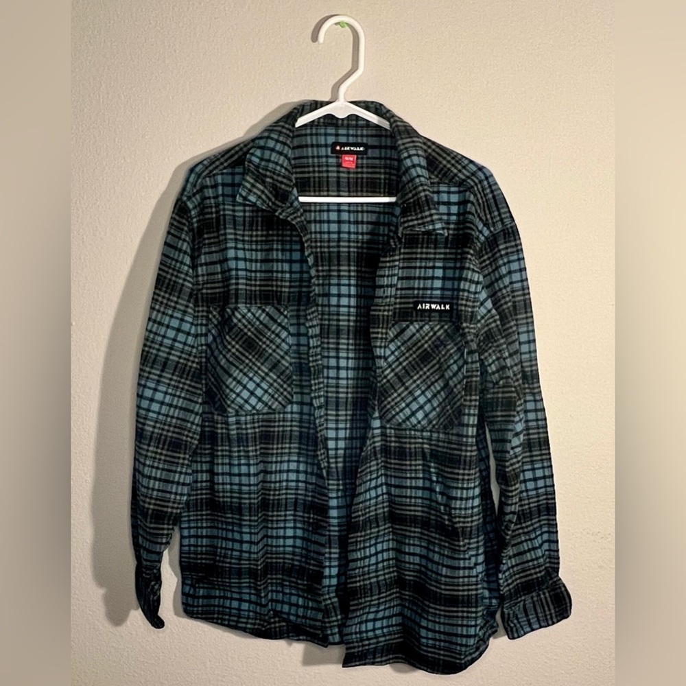 Airwalk Men's Checkered Shirt Jacket in Blue and Black
